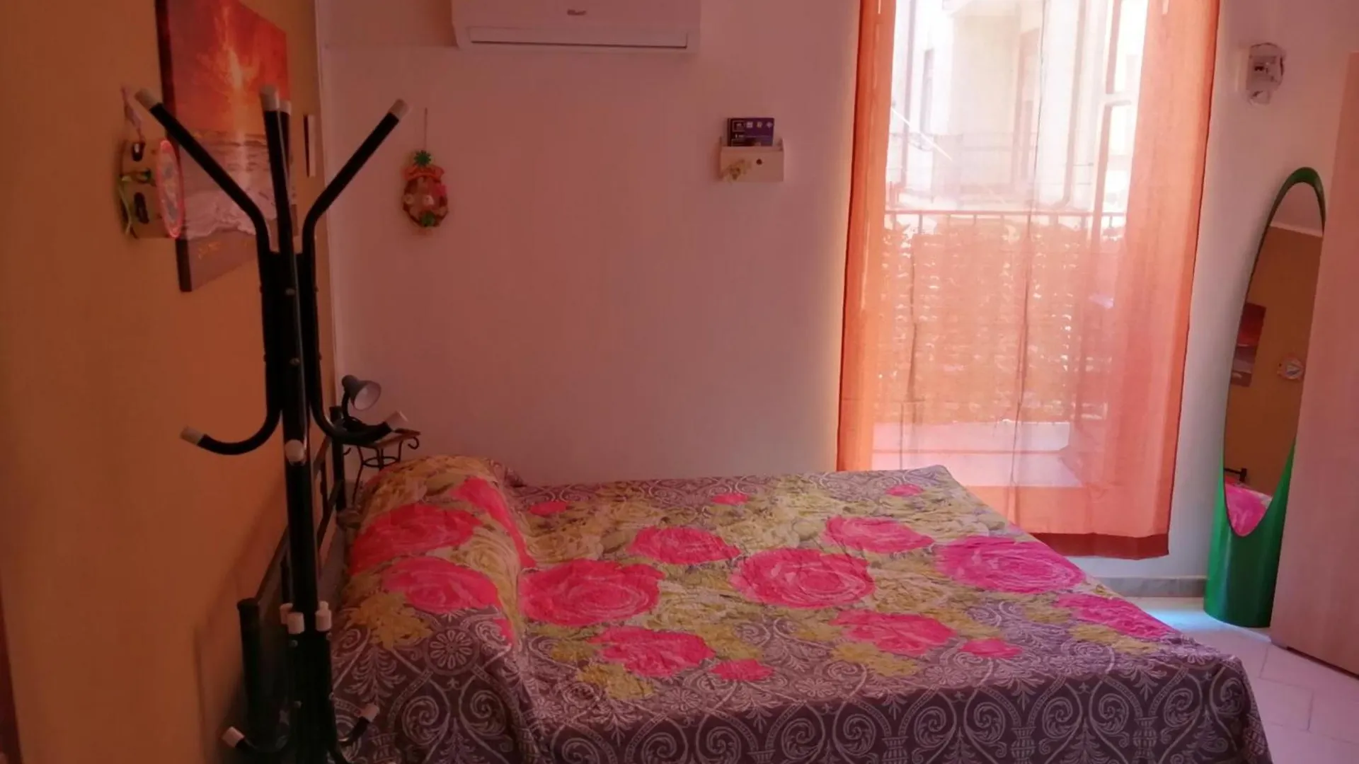 Room Holiday 