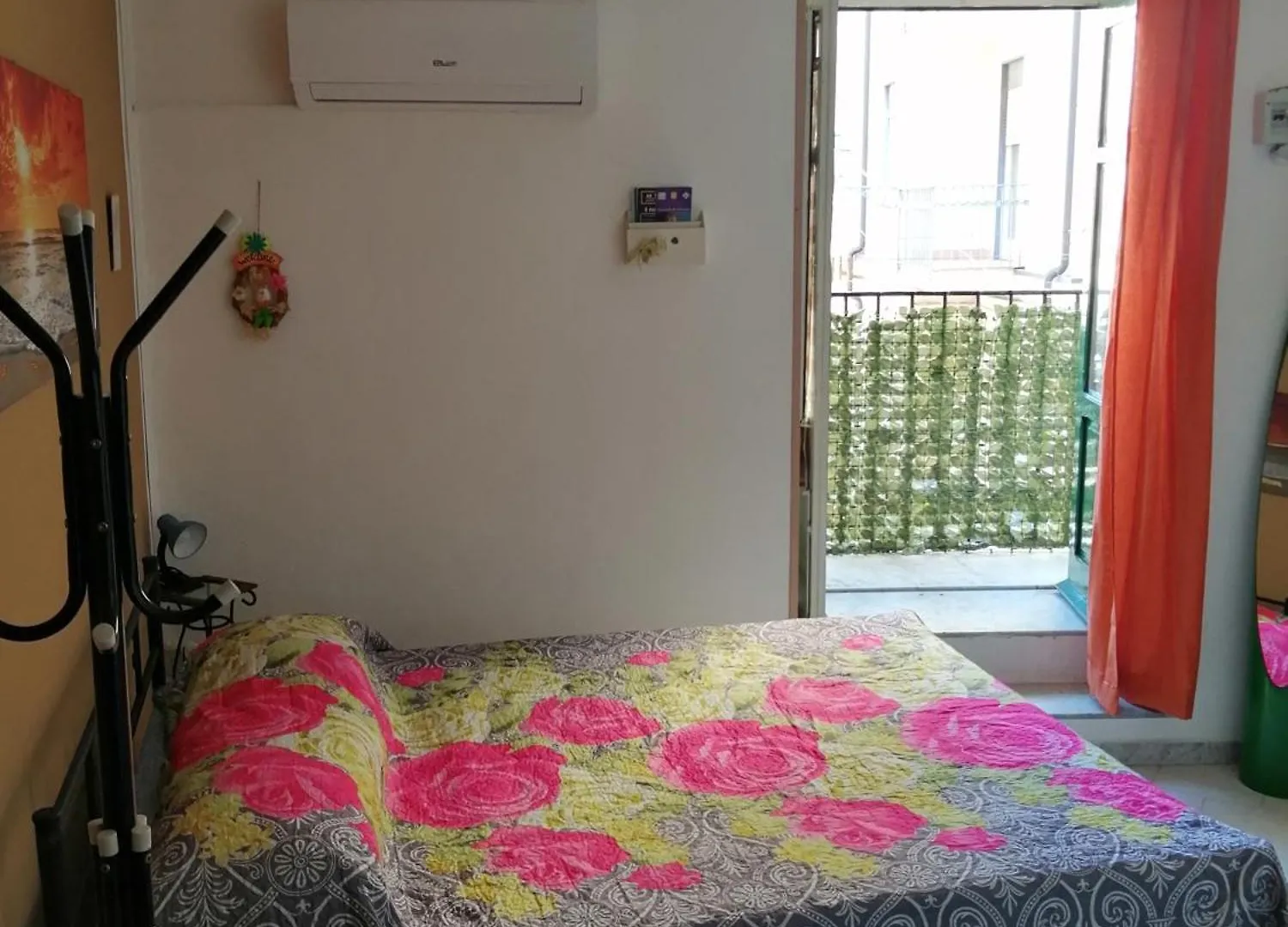 Room Holiday 